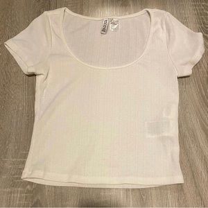 h&m white detailed tee